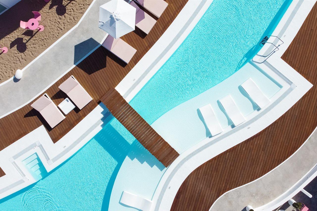Calalanzarote Suites Hotel - Adults Only Playa Blanca  Exterior foto Aerial view of the pool at the hotel