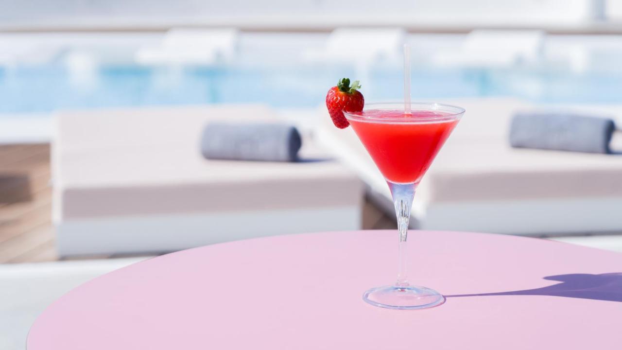 Calalanzarote Suites Hotel - Adults Only Playa Blanca  Exterior foto A strawberry daiquiri
